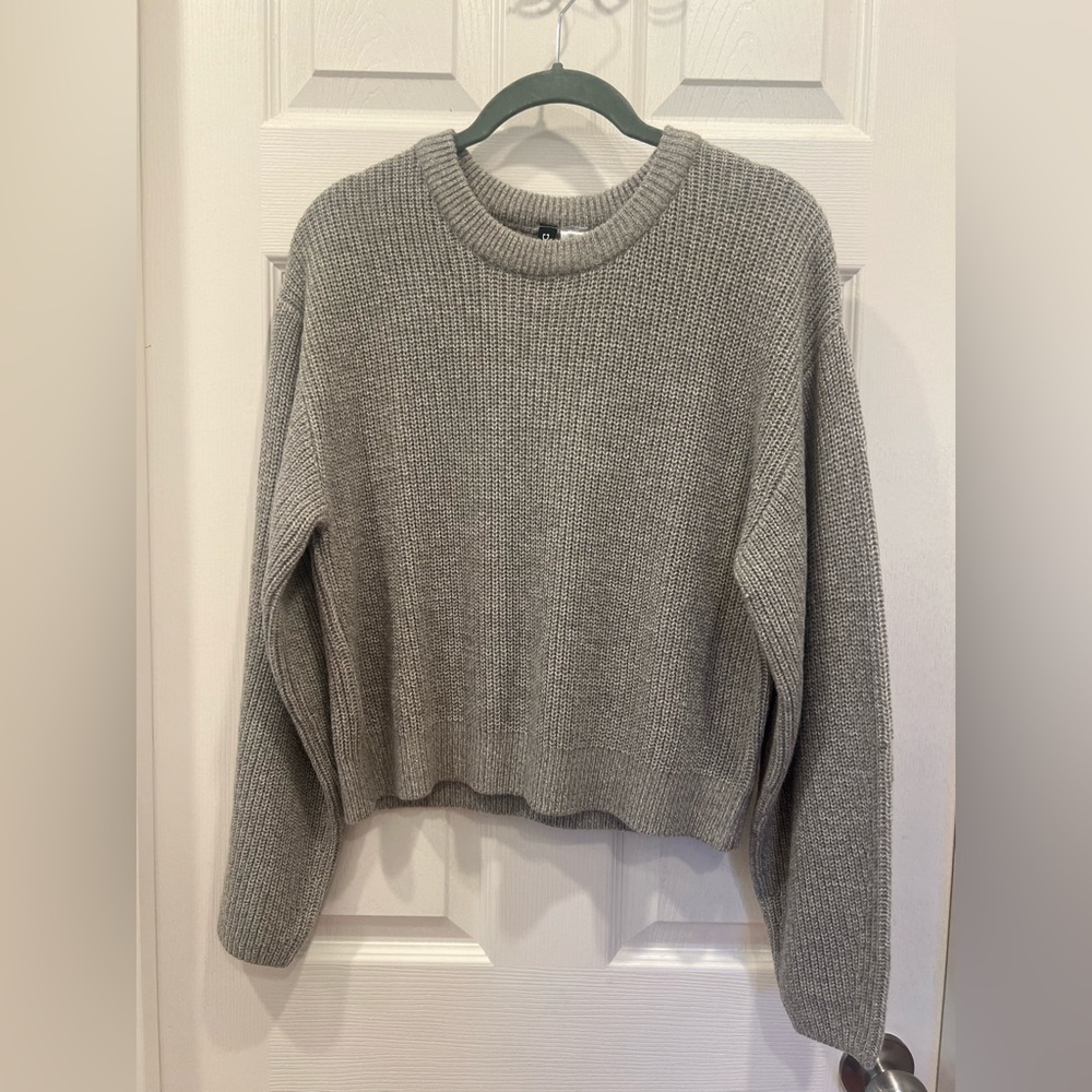 Divided crop sweater